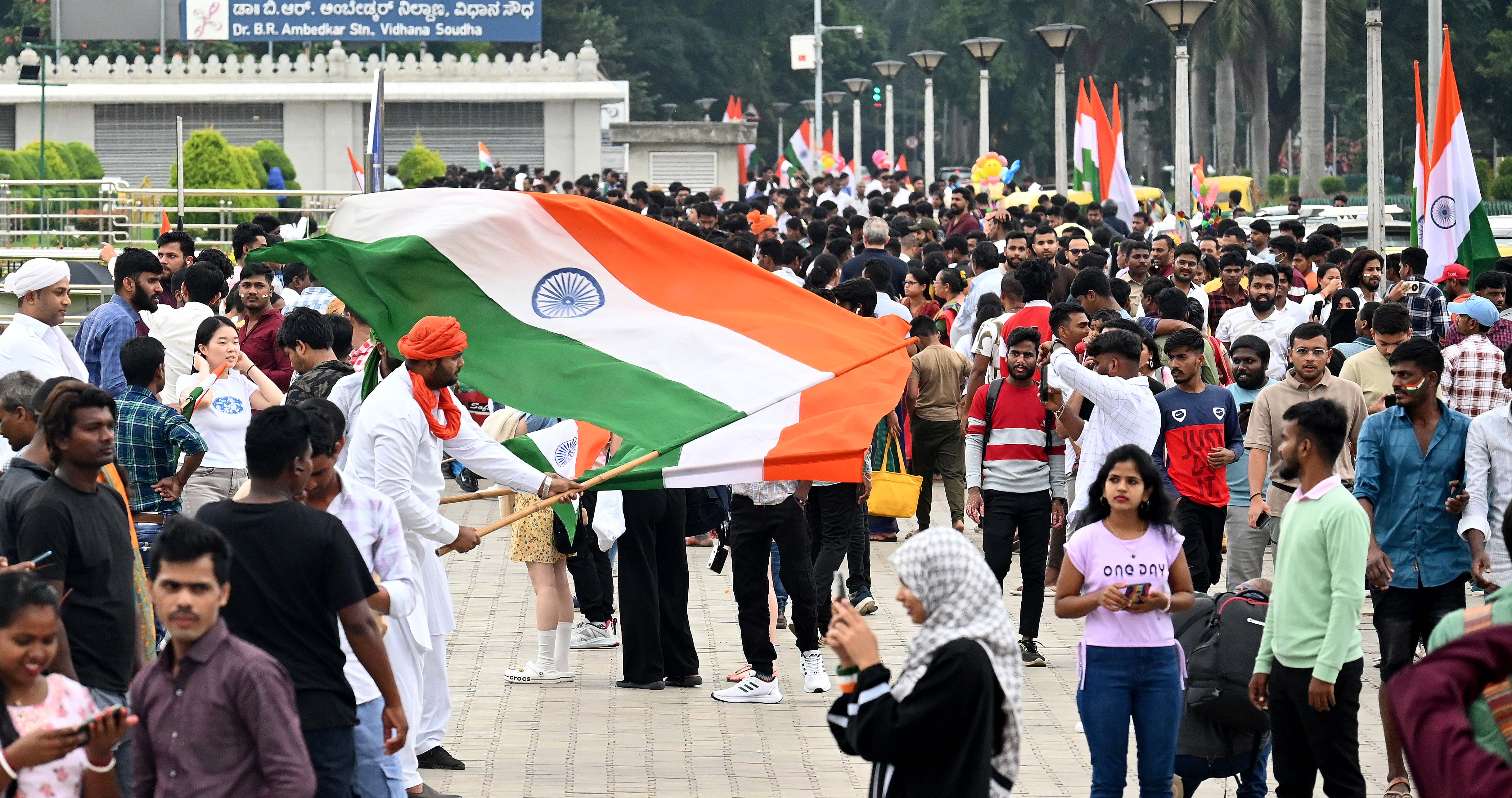 https://salarnews.in/public/uploads/images/newsimages/maannewsimage15082024_231247_INDEPENDENCE DAY-34.jpg